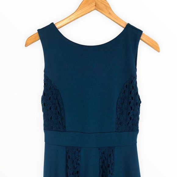 Altar’d State Sleeveless Lace Trim Fit & Flare Dress size Medium NWT - Picture 2 of 13